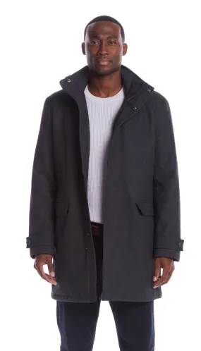 TWILL TECH OVERCOAT solo travel beachgoer