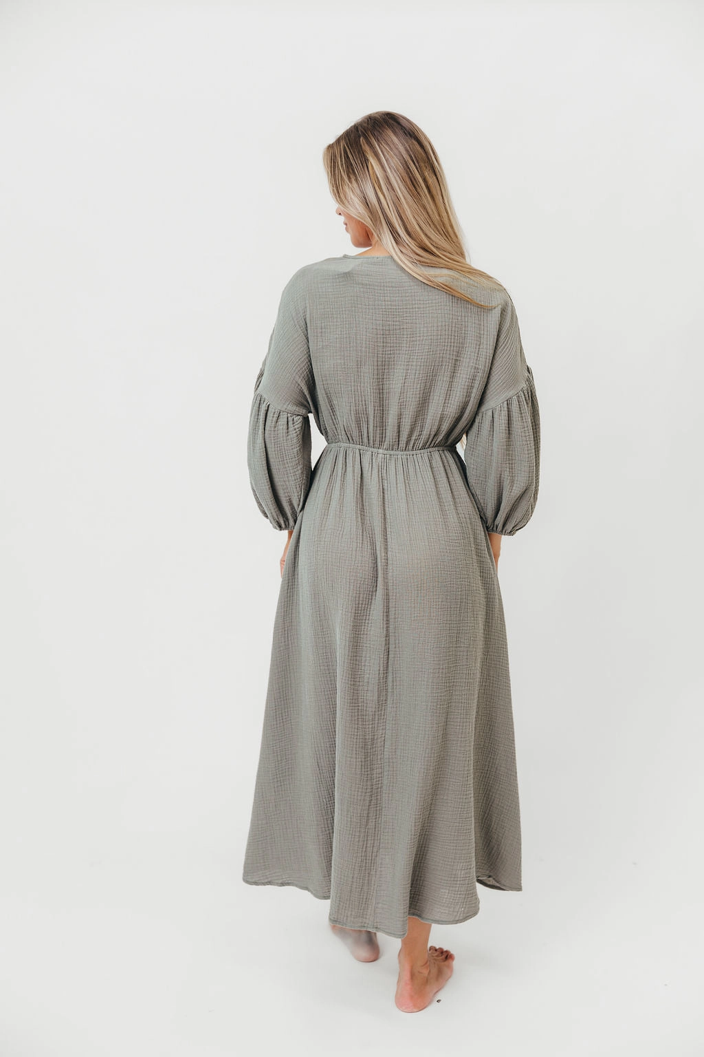 Minimal Details Subtle Look Hunter 100% Cotton Gauze Midi Dress in Dry Sage