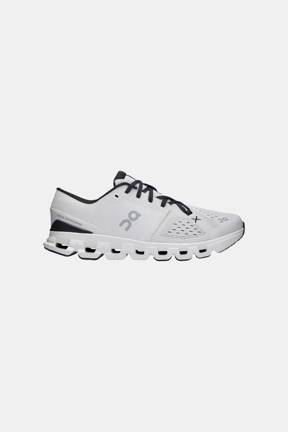 On Running Women's Cloud X 4 Ivory/Black Weekend Comfort