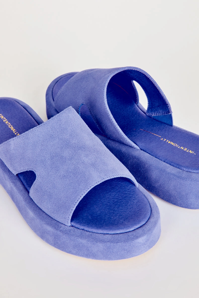 Comfort Engineering breathable vents Intentionally Blank Ina Platform Sandal in Periwinkle