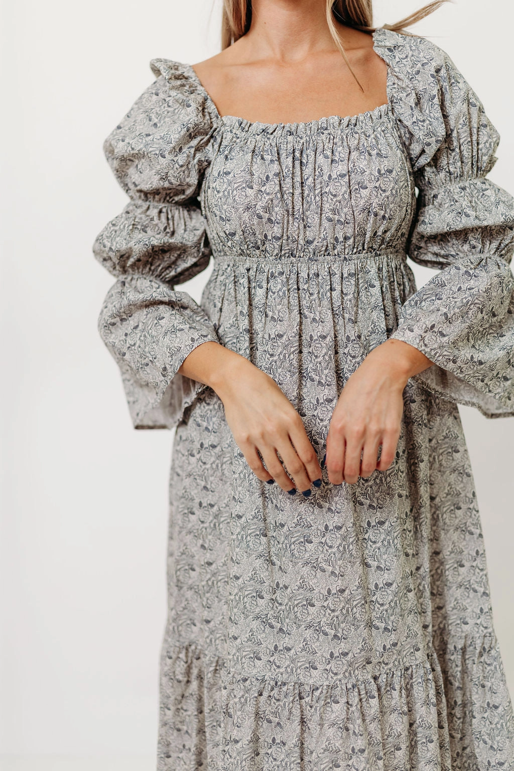 Easy Match Light Finish Julianna 100% Cotton Floral Print Tiered Midi Dress in Cream/Dark Navy