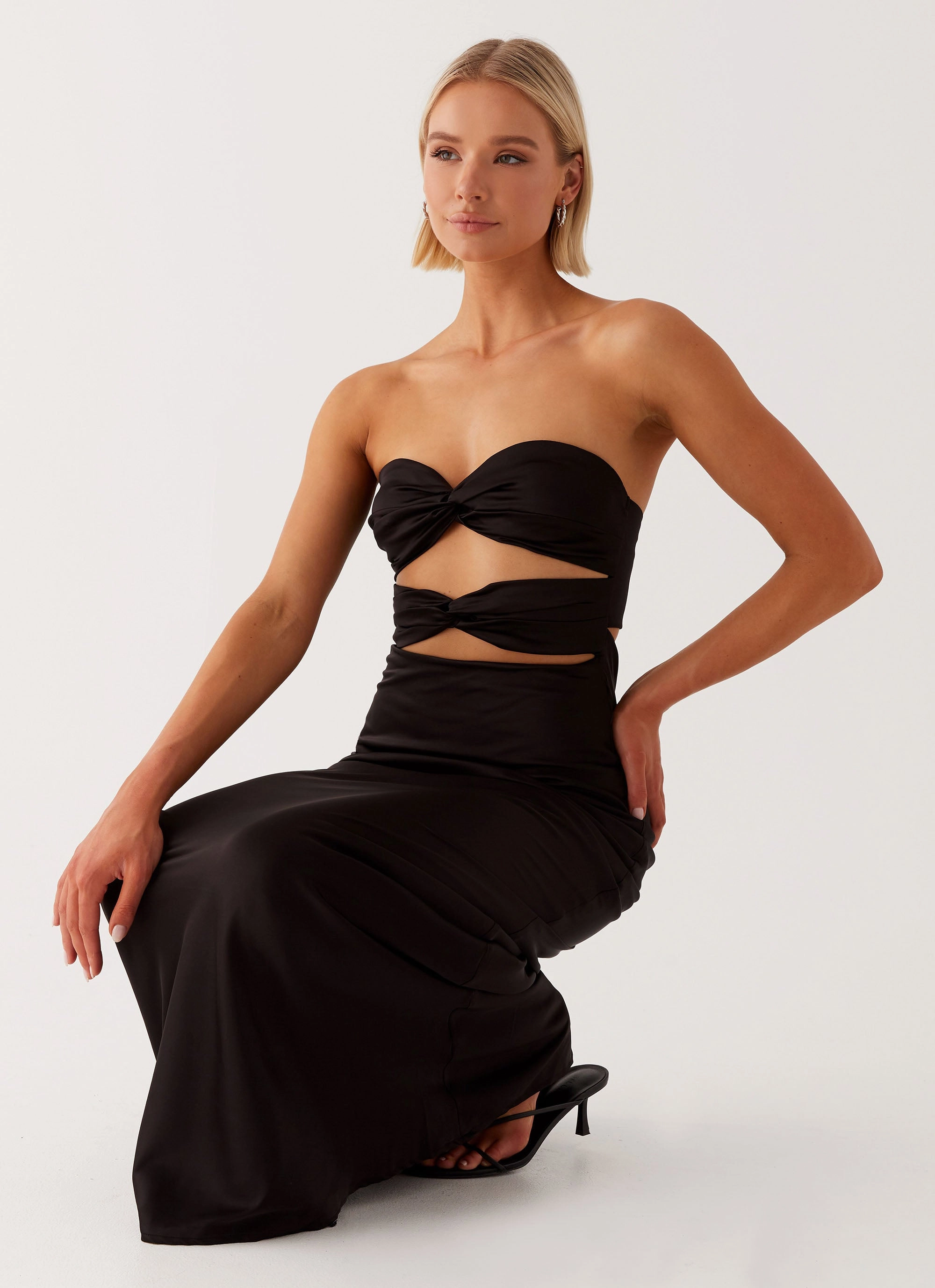 Tianna Strapless Maxi Dress - Black Light Fabric retro-style