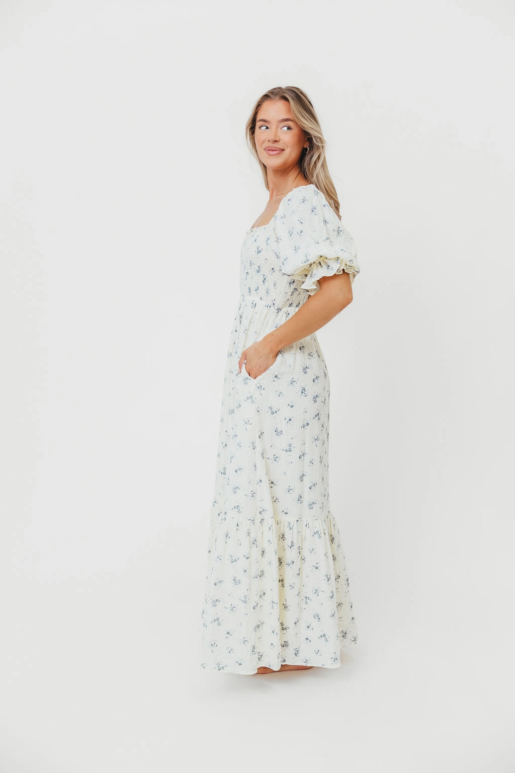 Floating Shape Livvy 100% Cotton Maxi Dress in Dusty Blue Floral - Bump Friendly & Inclusive Sizing