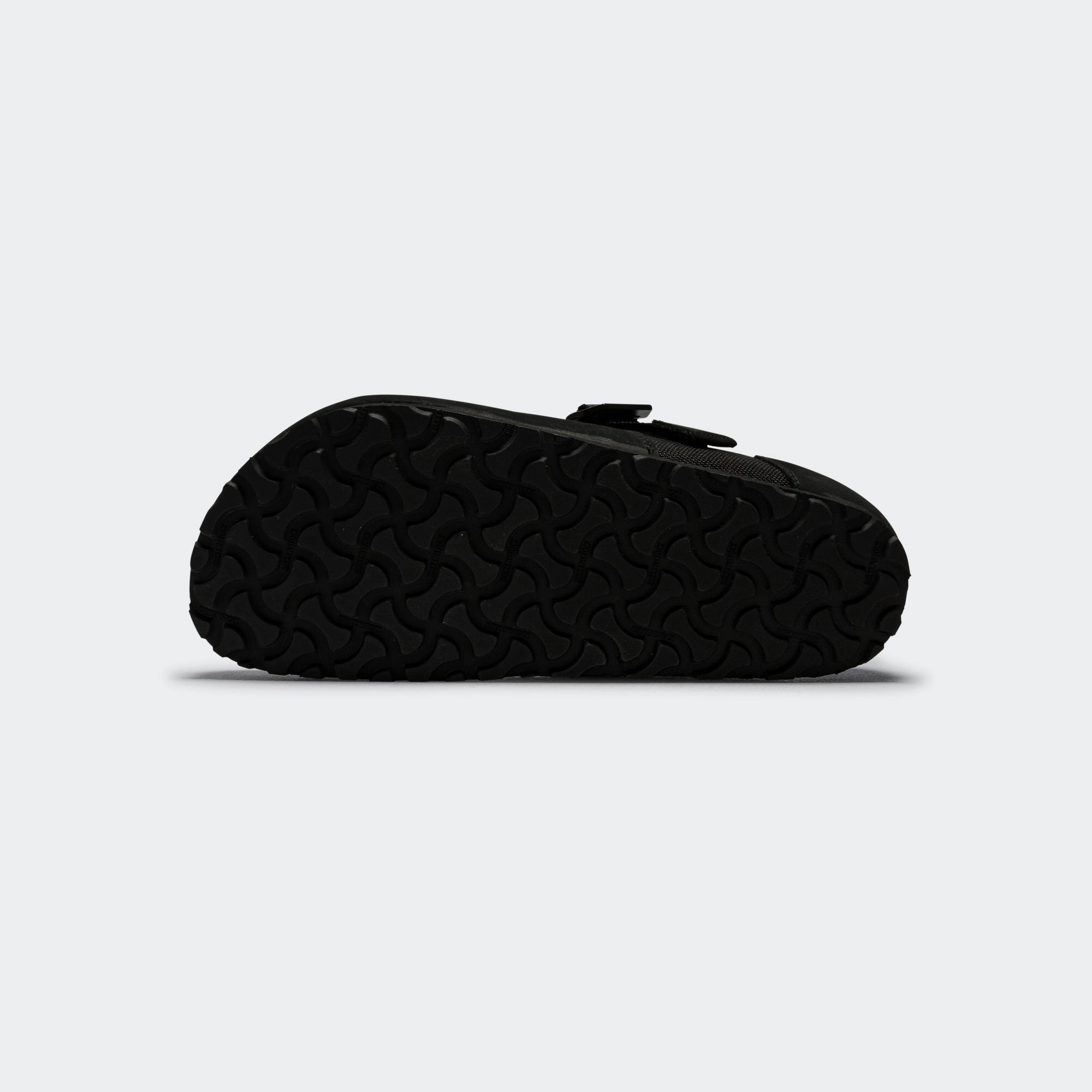 Durable Buckle Closure Light Arch London Nova - Black Nubuck Leather/Textile