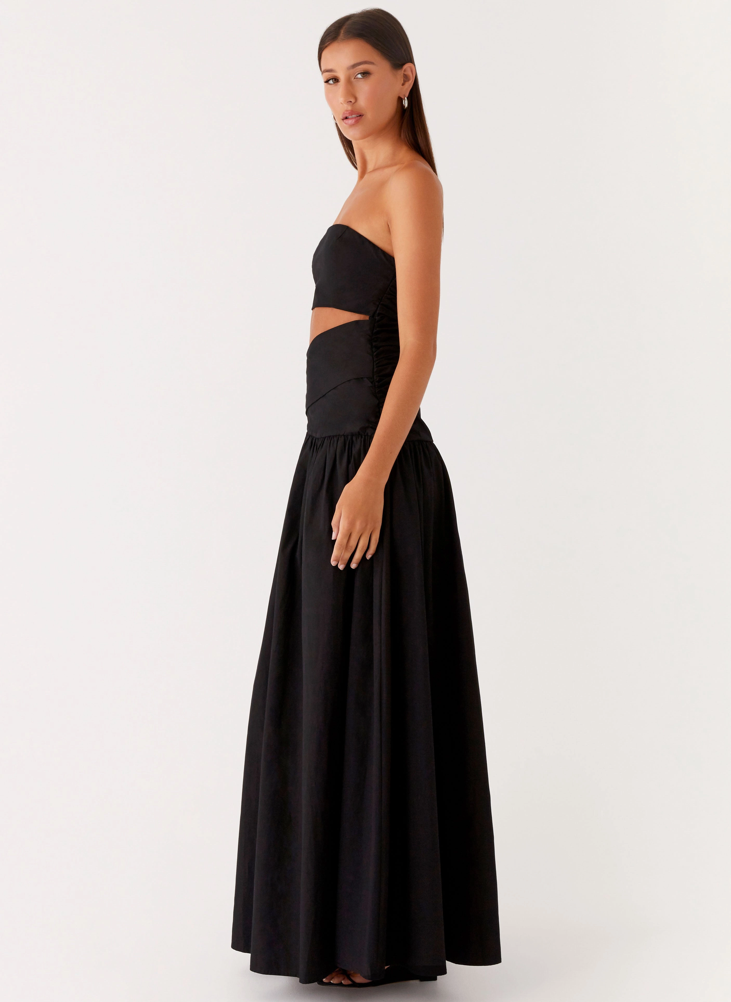 Versatile Layering Lumen Maxi Dress - Black