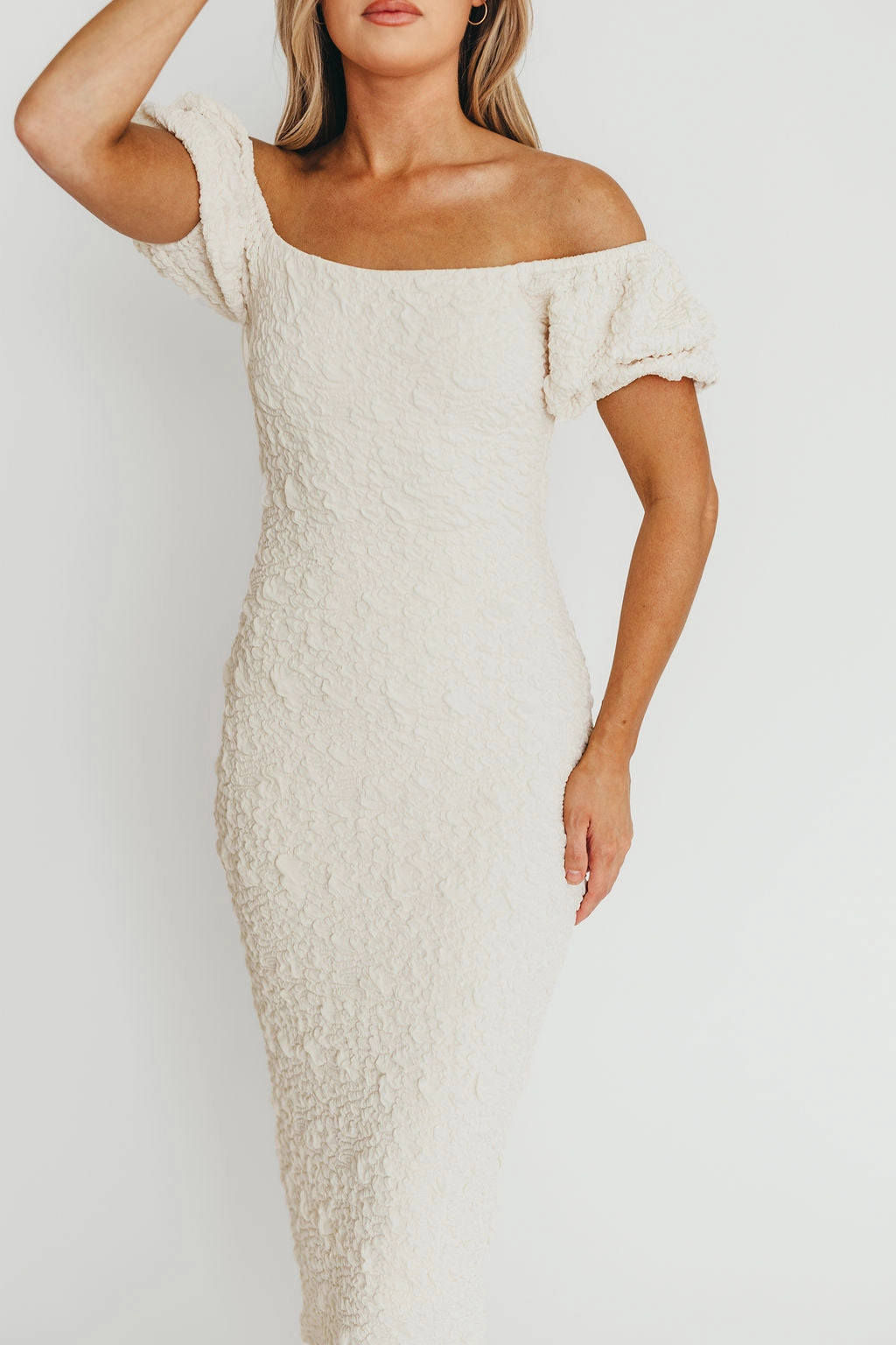 Cozy Fit Vacation Outfit Blakeley Textured Midi Dress in Ivory - Bump Friendly & Inclusive Sizing (S-3XL)