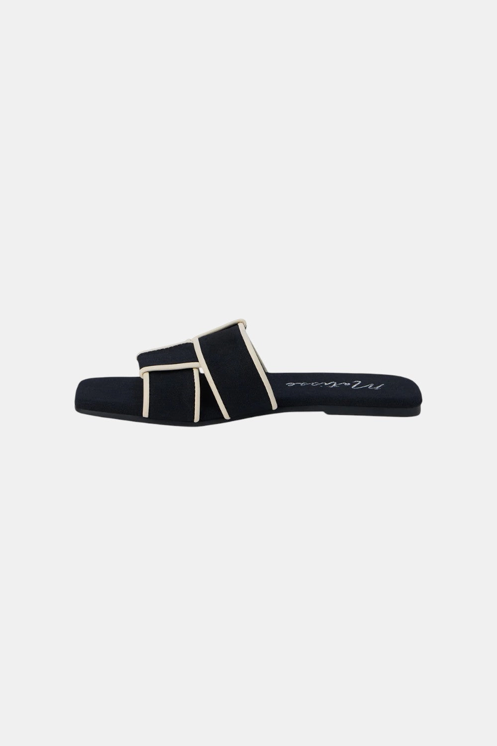 Matisse Biscayne Slide Sandal in Black Sleek