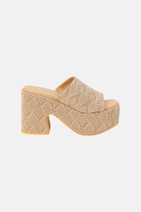 Matisse Como Platform Heel in Camel Strap Design