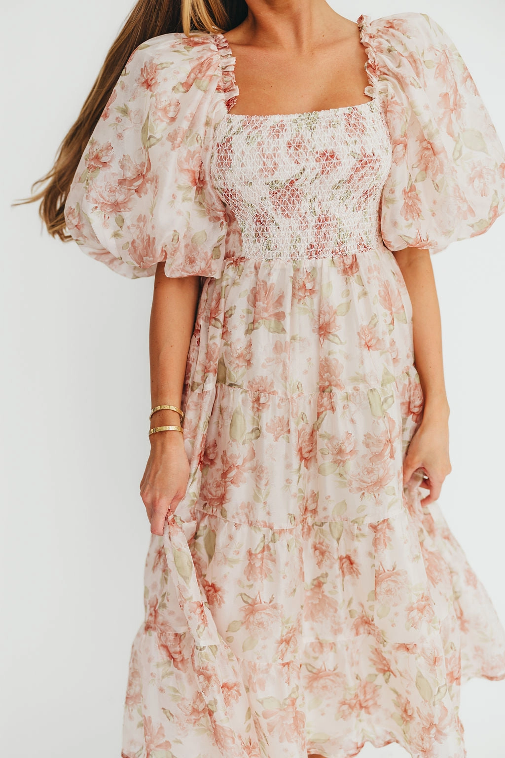 Sleek Look Practical-Style McKenna Puffed Sleeve Tiered Midi Dress in Peach