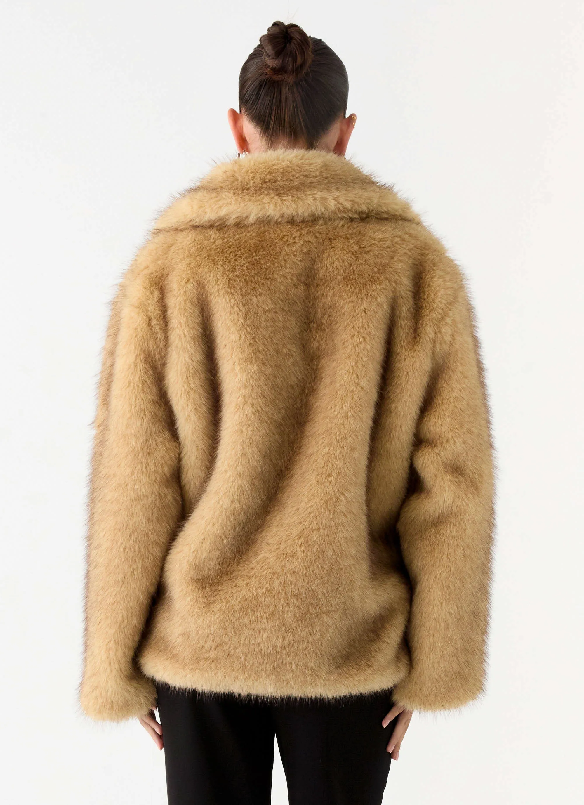 Milika Fur Coat - Beige Breathable Material