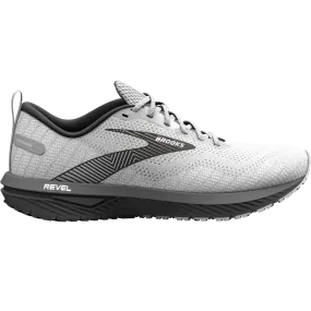 muted colors running in a volcanic area shoes Men's Revel 6