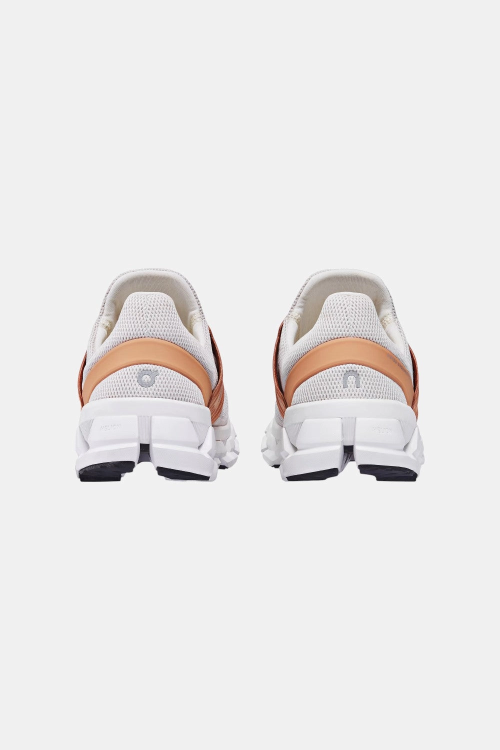 Ultra Flex Grooves Minimal Edge On Running Women's Cloudswift 3 AD in Sand/Sandstone