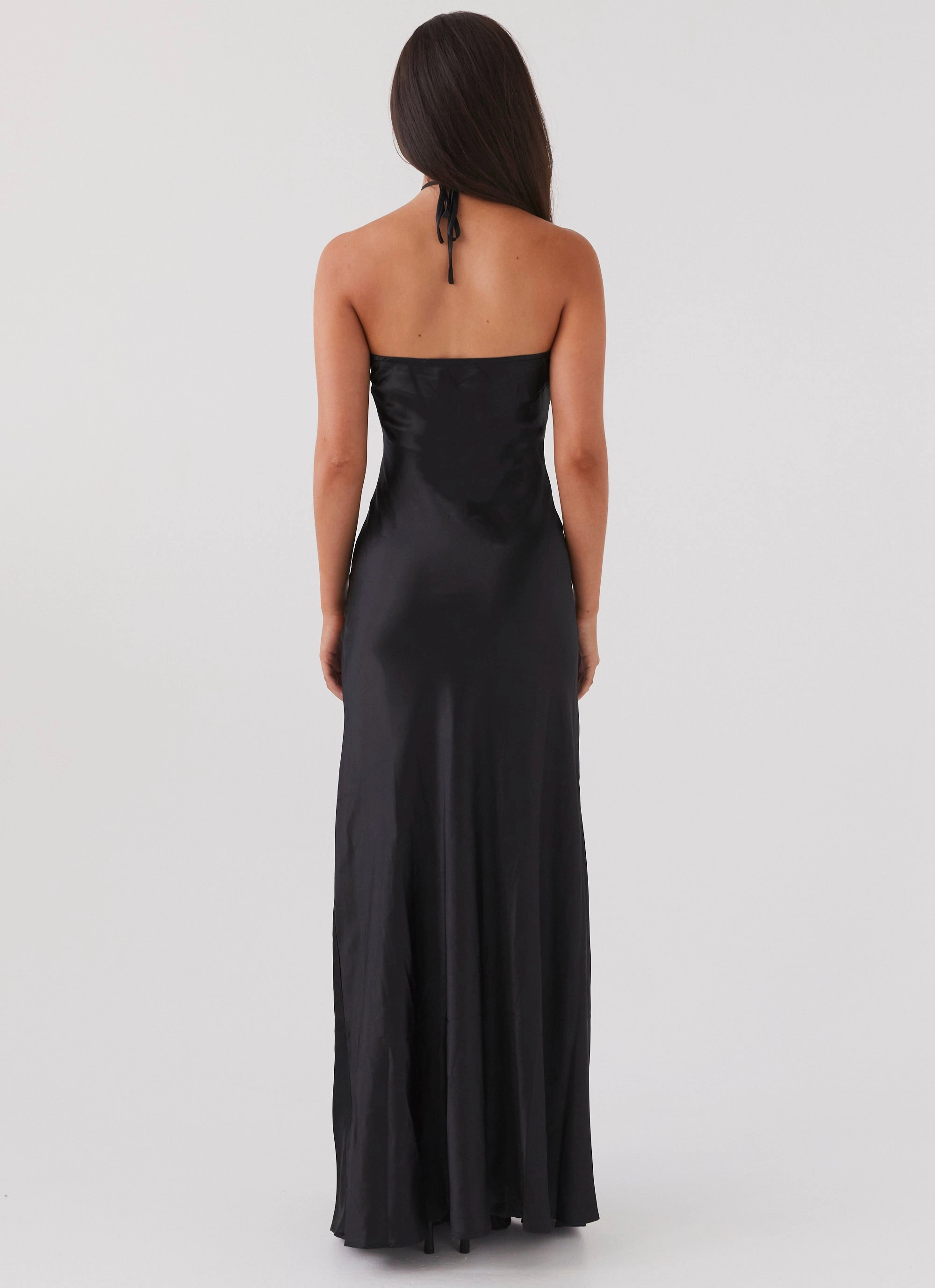Urban Feel Flattering Silhouette Wear Noir Symphony Maxi Dress - Black