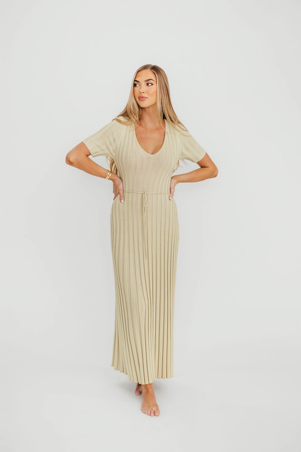 Oakley Ribbed Maxi Dress in Dusty Lime - Bump Friendly *Final-Sale* travel mode