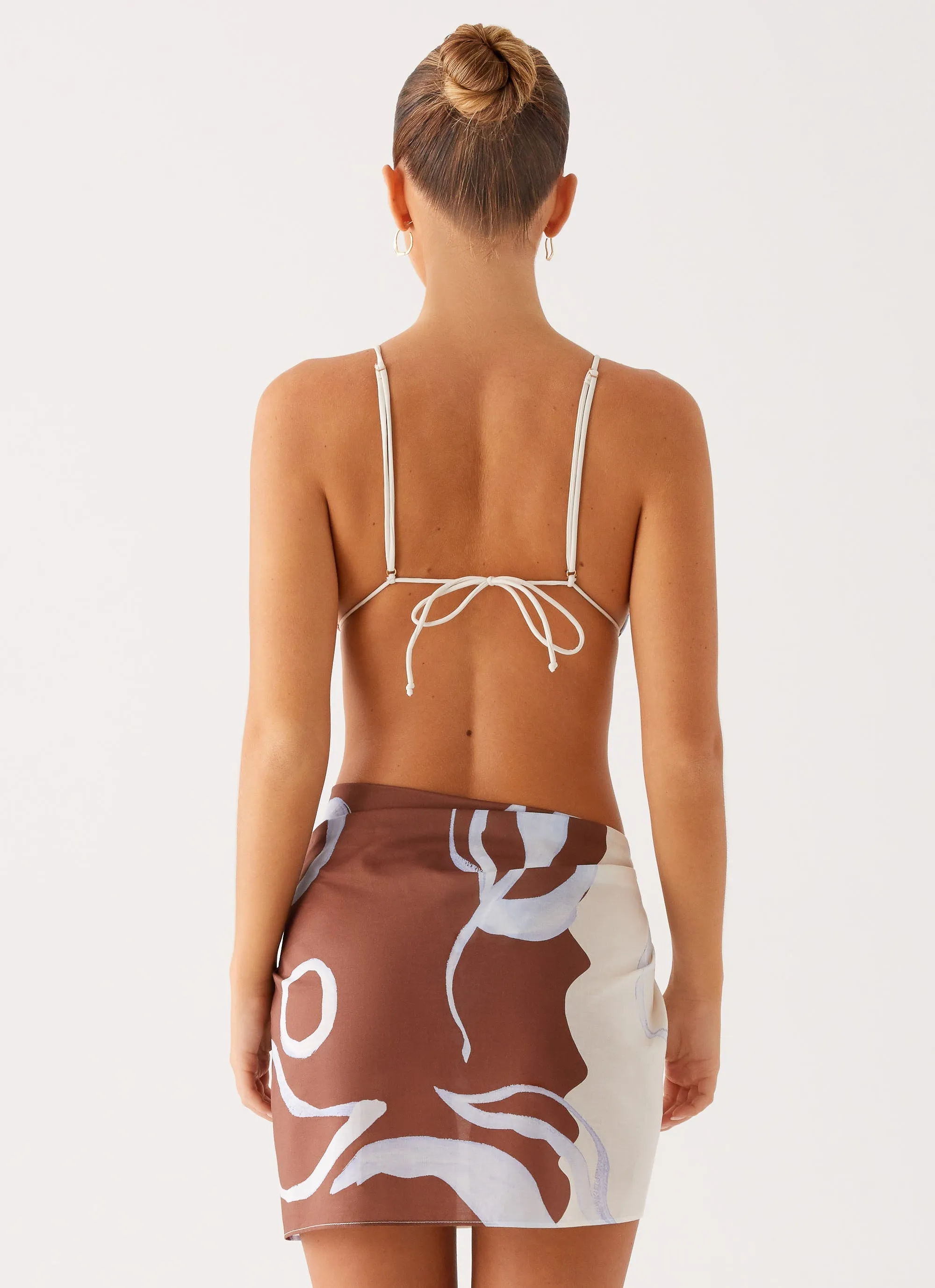 Supportive structure Anti Pilling Fabric Blend Ocean Is Calling Mini Sarong - Bloom Wave Print