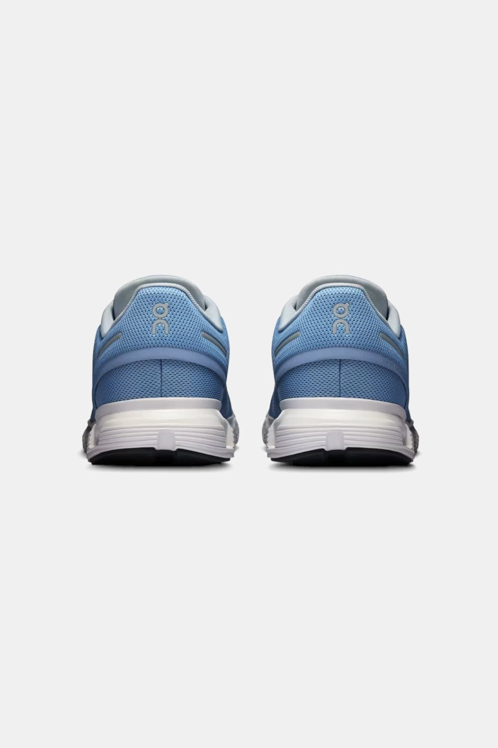 Treadmill Optimized ON Running Women's Cloud 6 in Chambray & White