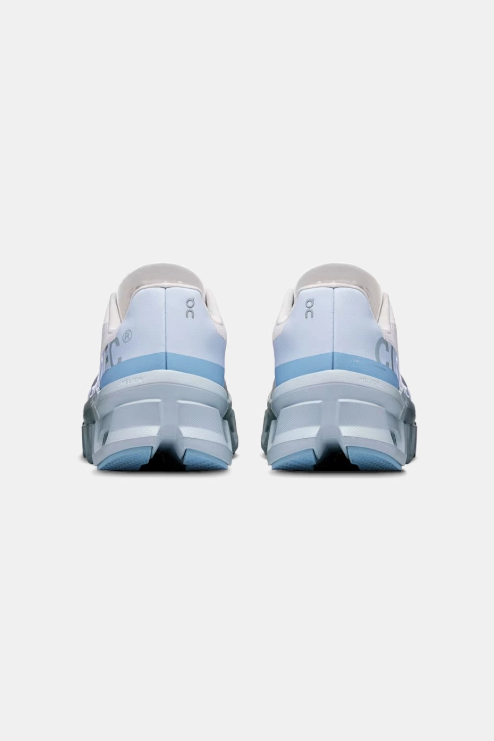 Dynamic Traction MoldedMidsole ON Running Women's Cloudmonster in Frost/Wash