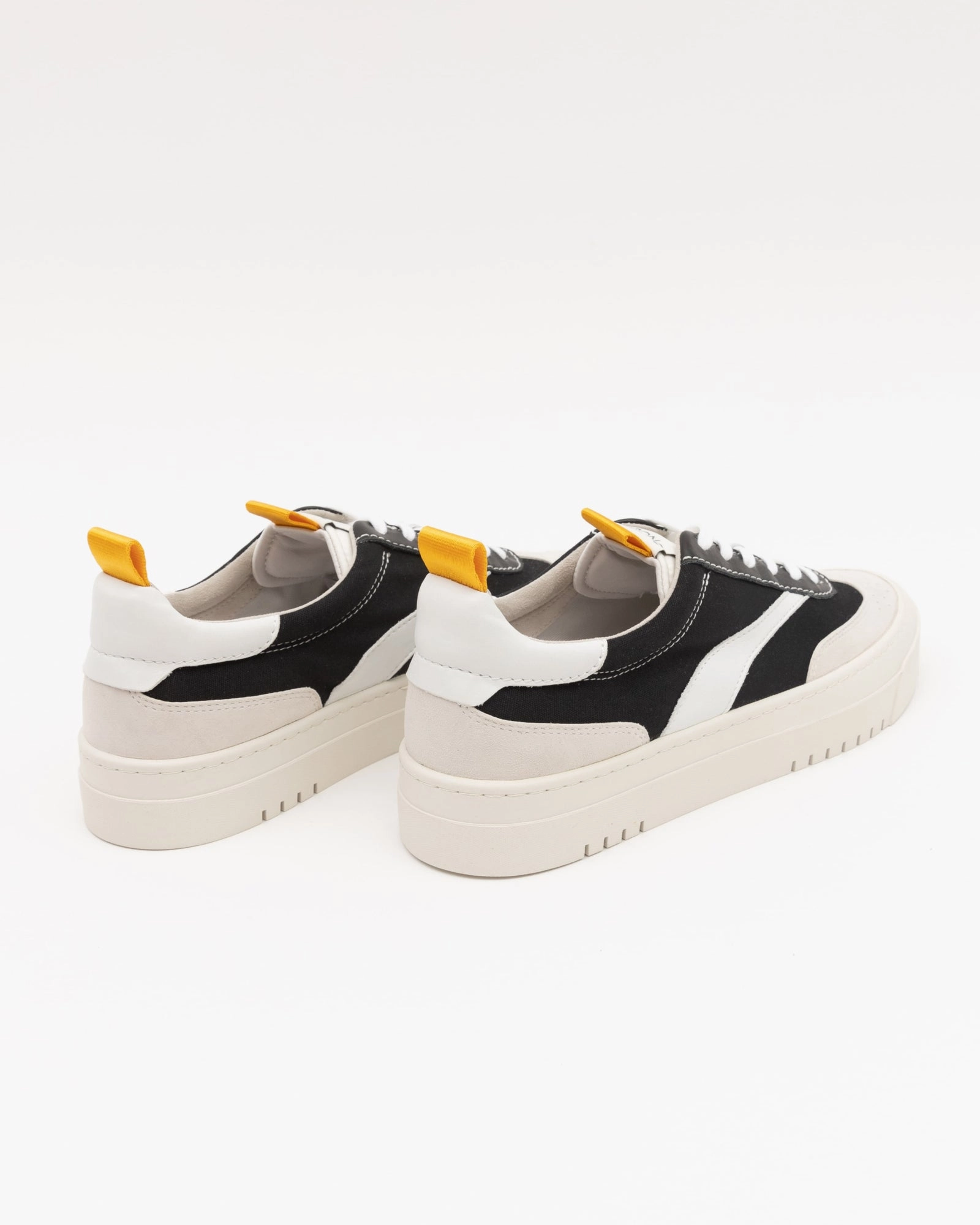 Multi-functional performance hybrid design Oncept Lagos in Black White