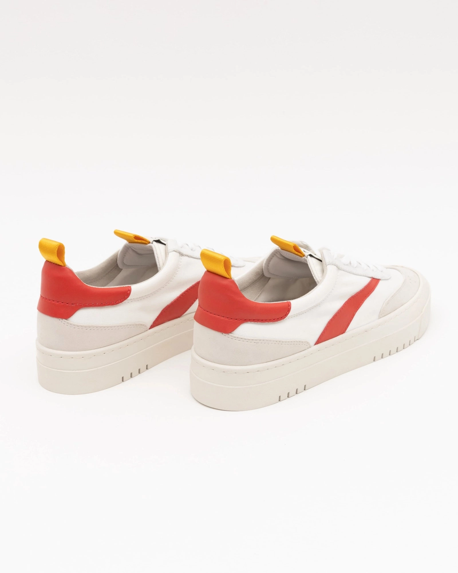 Oncept Lagos in Retro Red Padded Activity