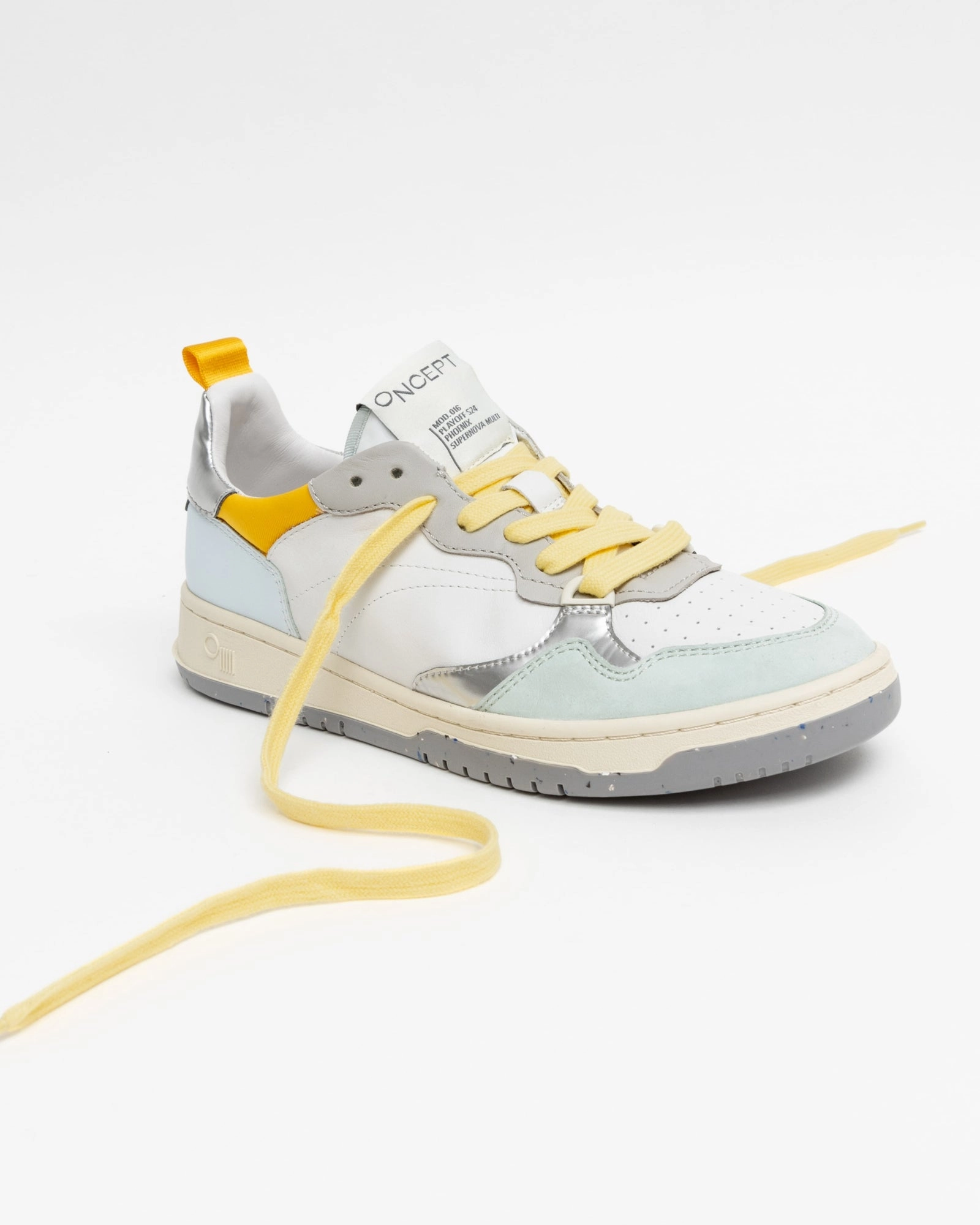 Responsive Gear Fitness routine Oncept Phoenix Sneakers in Supernova Multi