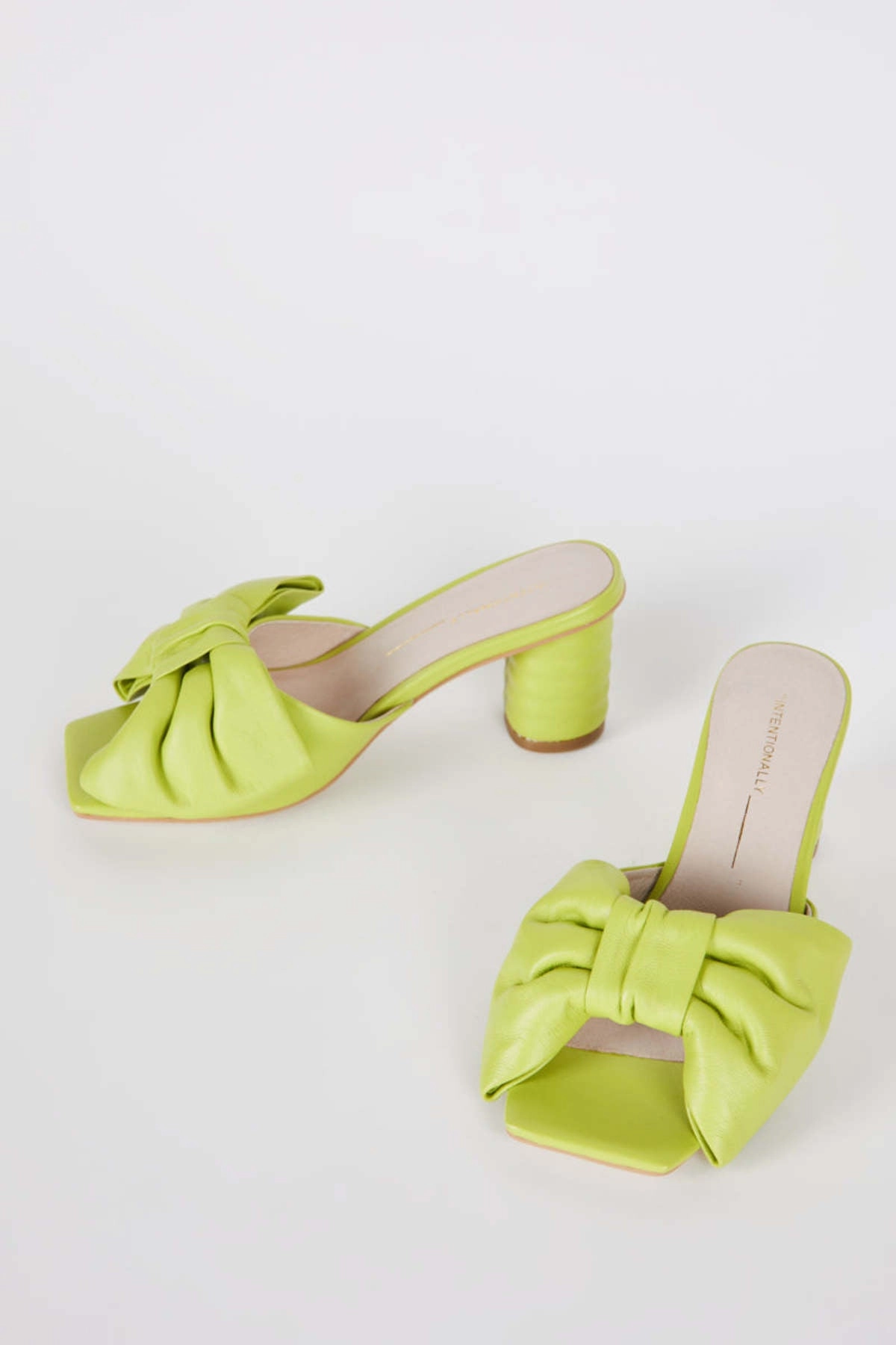 Pointed Sandals Intentionally Blank Kriselda Leather Heel in Neon Lime