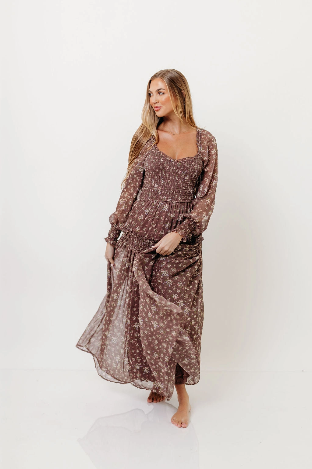 Cool Simplicity Luisa Smocked Floral Maxi Dress in Mocha Mousse