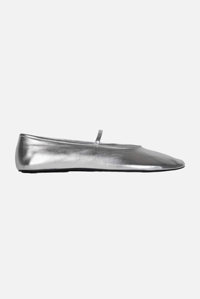 Lesson Day Jeffrey Campbell Dancerina Flat in Silver