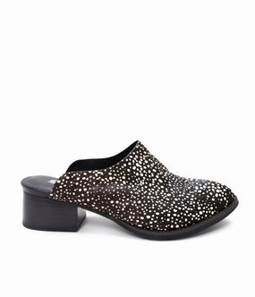 Comfort Strapping rubber Women's Damsel Hide Mules In Black