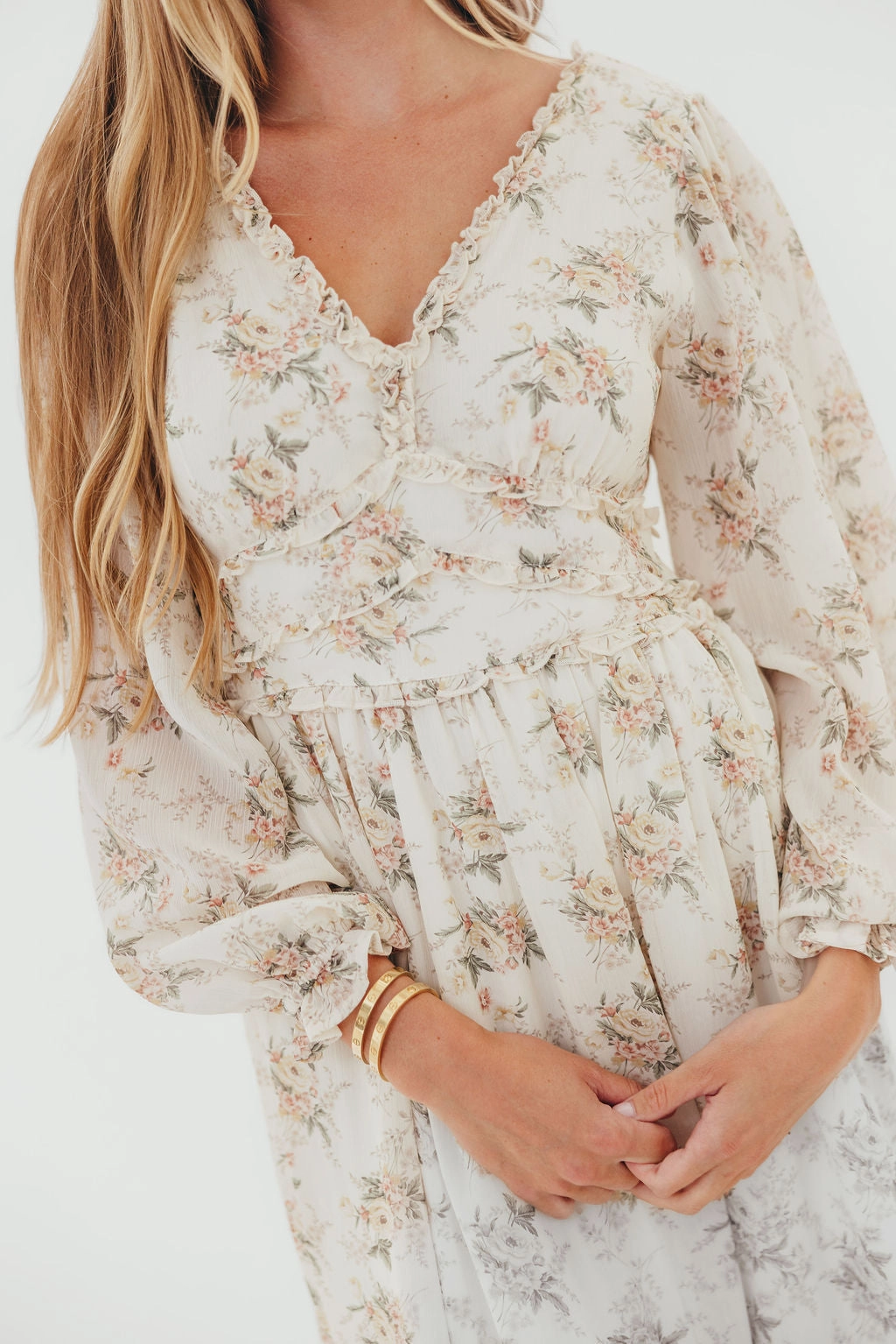 Peplum-Style slim cut Shenae Ruffled Tiered Floral Maxi Dress in Vintage Cream