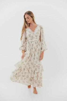 Chic Style Wear Shenae Ruffled Tiered Floral Maxi Dress in Vintage Cream