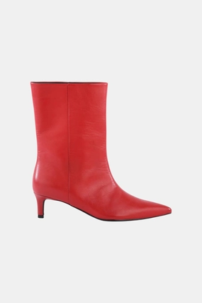 Seychelles Game Changer Boot in Red Comfy Sandals