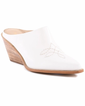Seychelles Spirit Leather Mule Minimal Fit Versatile Features