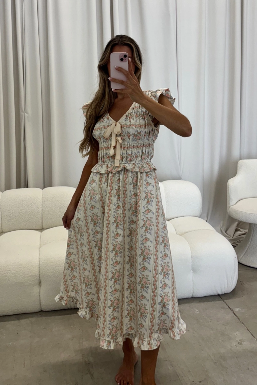 Shauna Vintage Floral Smocked Midi Dress in Peach Daily Silhouette Cozy Feel