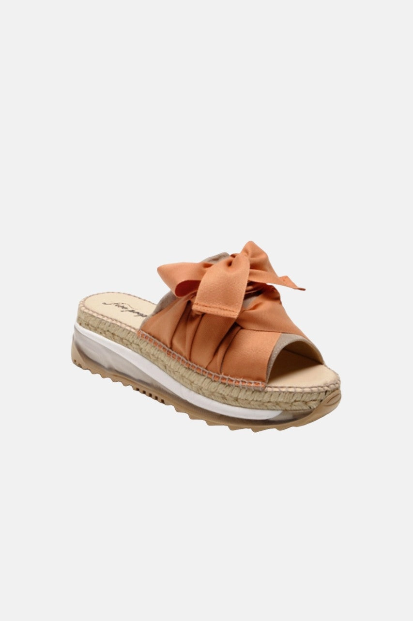 Free People Shoes Chapmin Sport Sandals in Pancake Water Resistant Material Tech Textile Lining