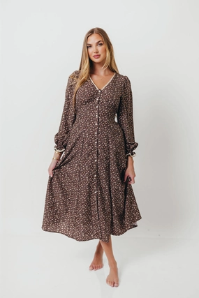 Flattering bodycon dress Sadie Midi Dress in Chestnut Floral