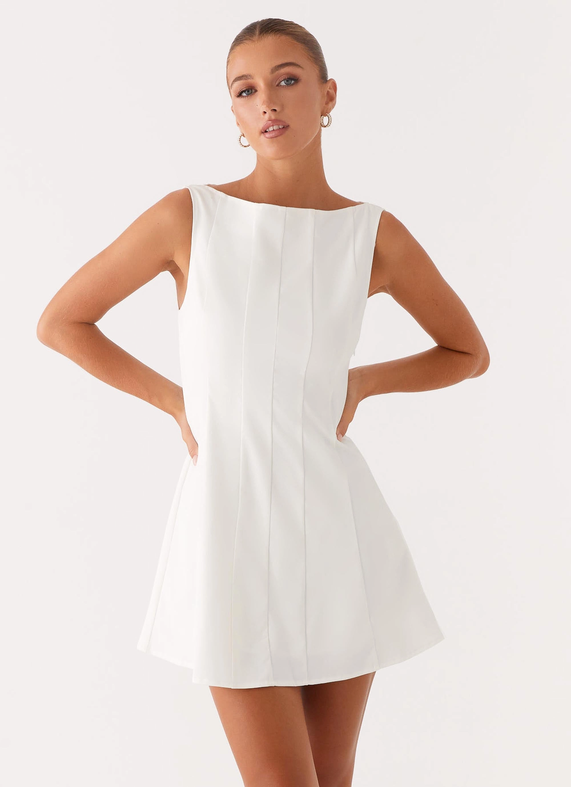 Emelie Mini Dress - White Office Mood Elegant Finish