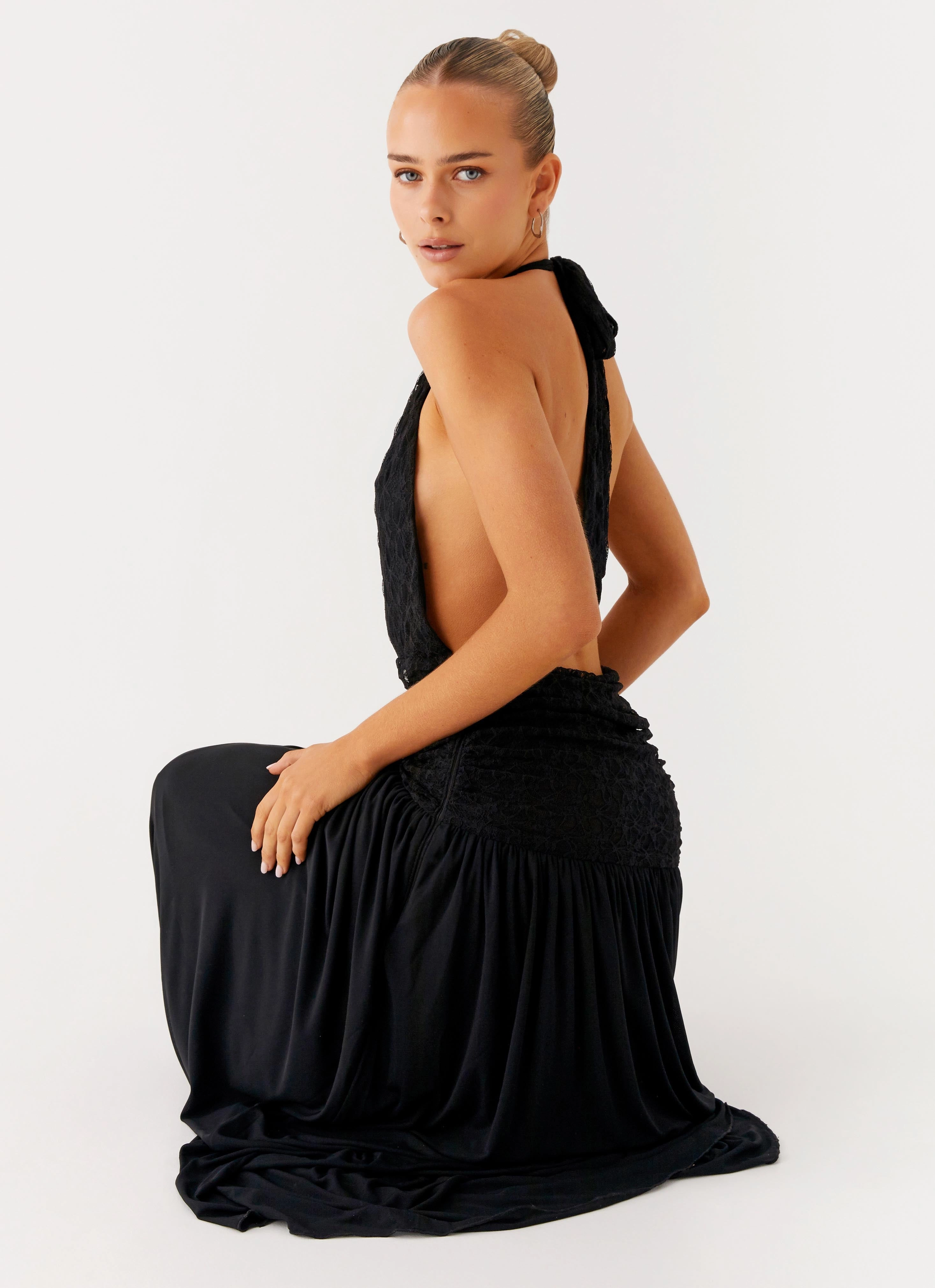 Full Attention Maxi Dress - Black Daywear Mood Aura Glow