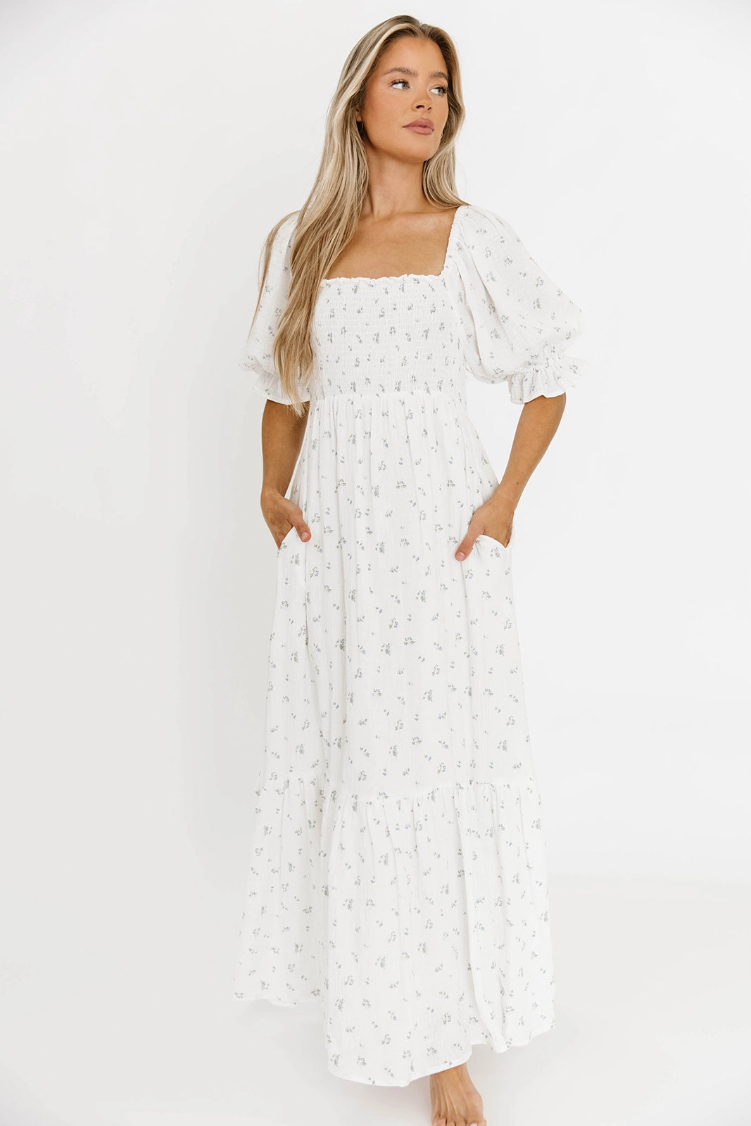 Smart Tones Chill Moment Livvy 100% Cotton Maxi Dress in Off-White / Blue Floral - Bump Friendly & Inclusive Sizing