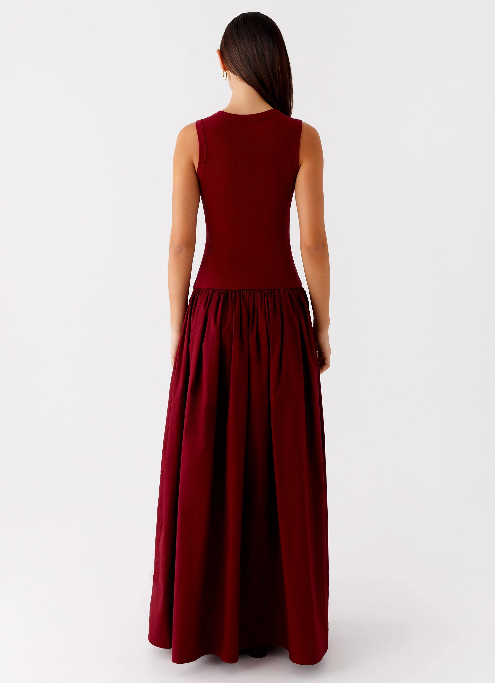 Shivani Maxi Dress - Maroon Elegant Motion
