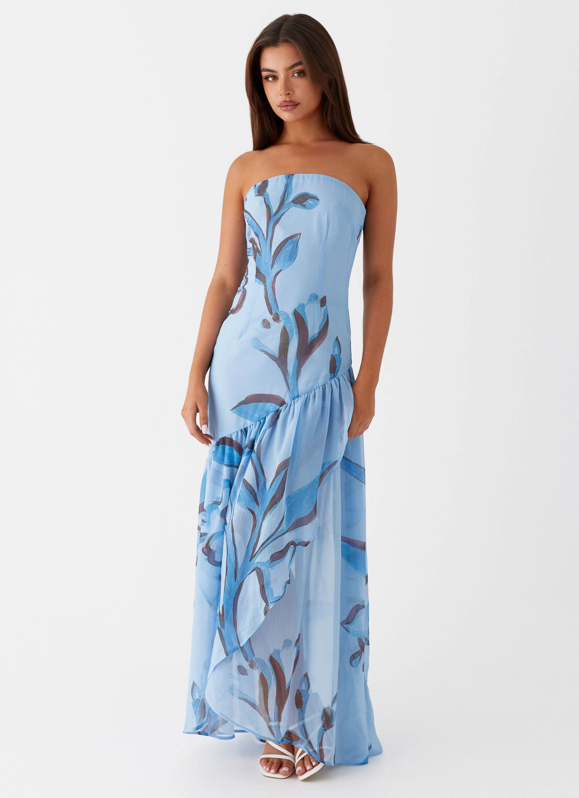 Flattering and Chic Grace Glow Solaris Strapless Maxi Dress - Blue Floral