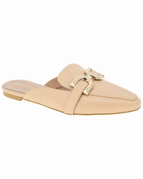 BCBGeneration Tara Flat medium fit
