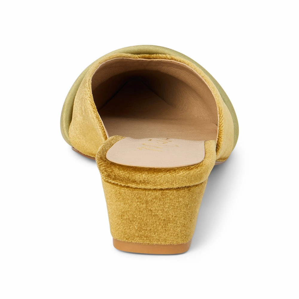 Ankle Strap Shoes Comfortable Foot Feel Matisse Kellan Kitten Heeled Mule in Chartreuse