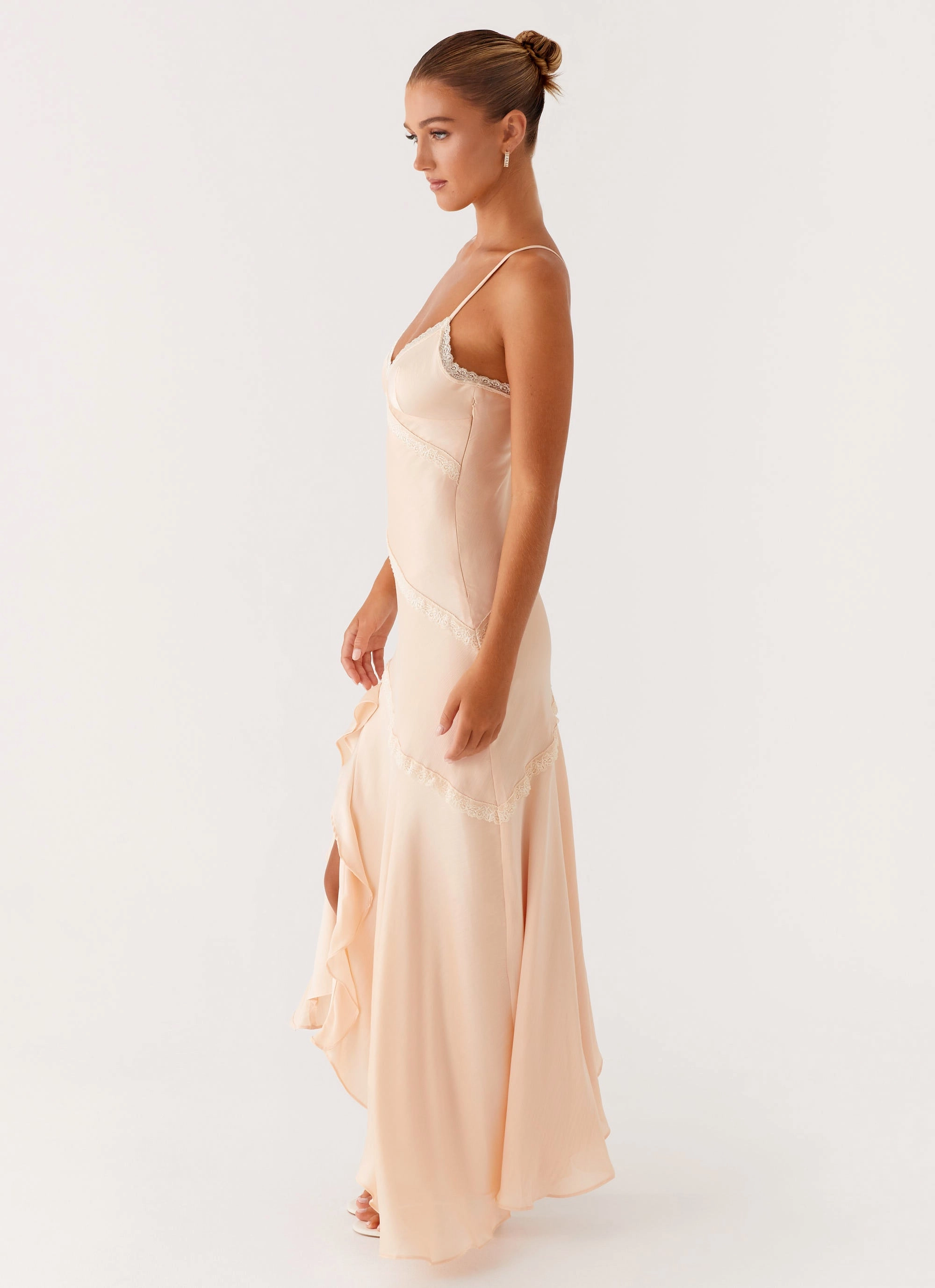 Fitted Mood Soft and Chic Solana Maxi Dress - Peach