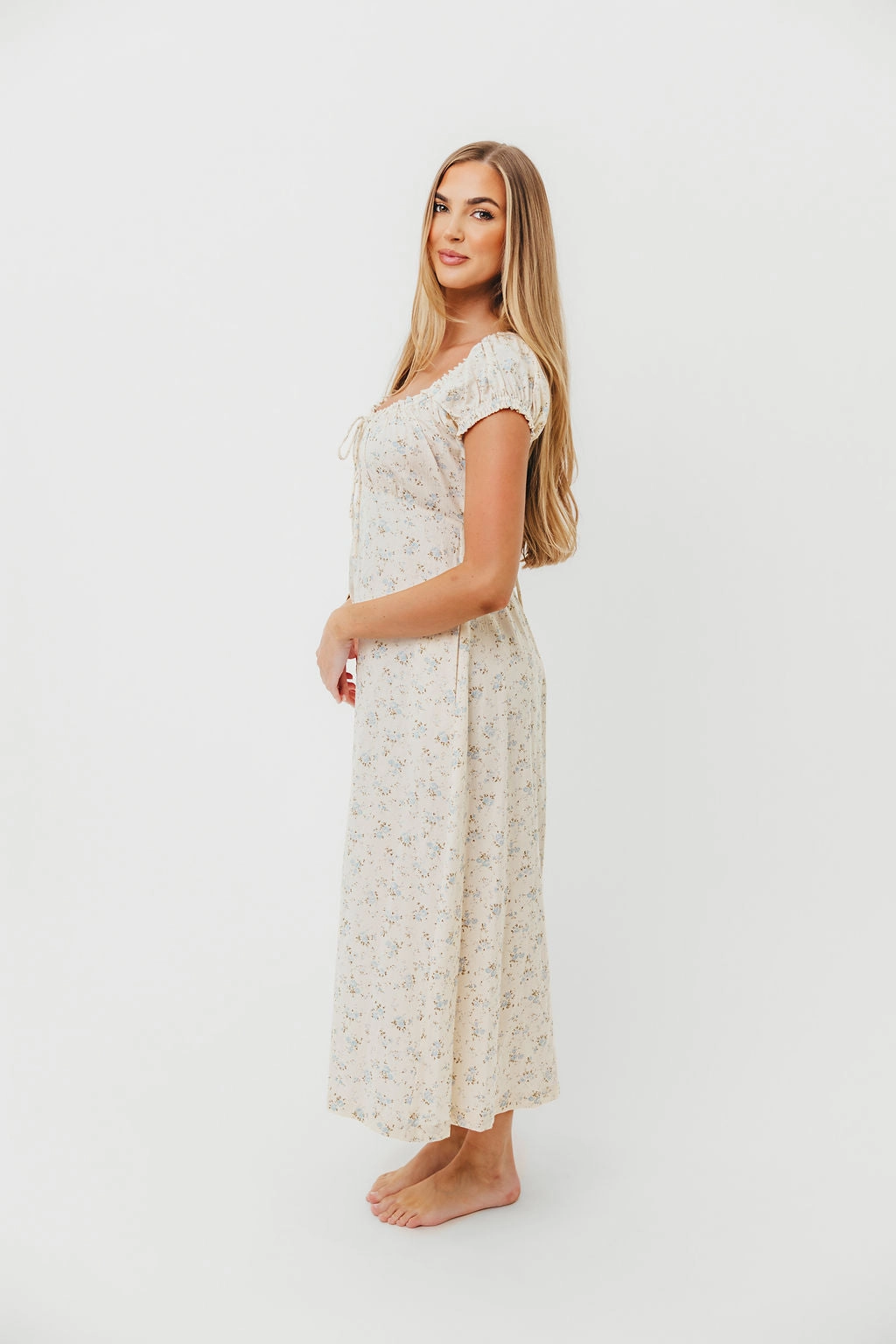 Low Maintenance Runway-Ready Marley 100% Cotton Midi Dress in Ivory/Blue Floral -Bump Friendly