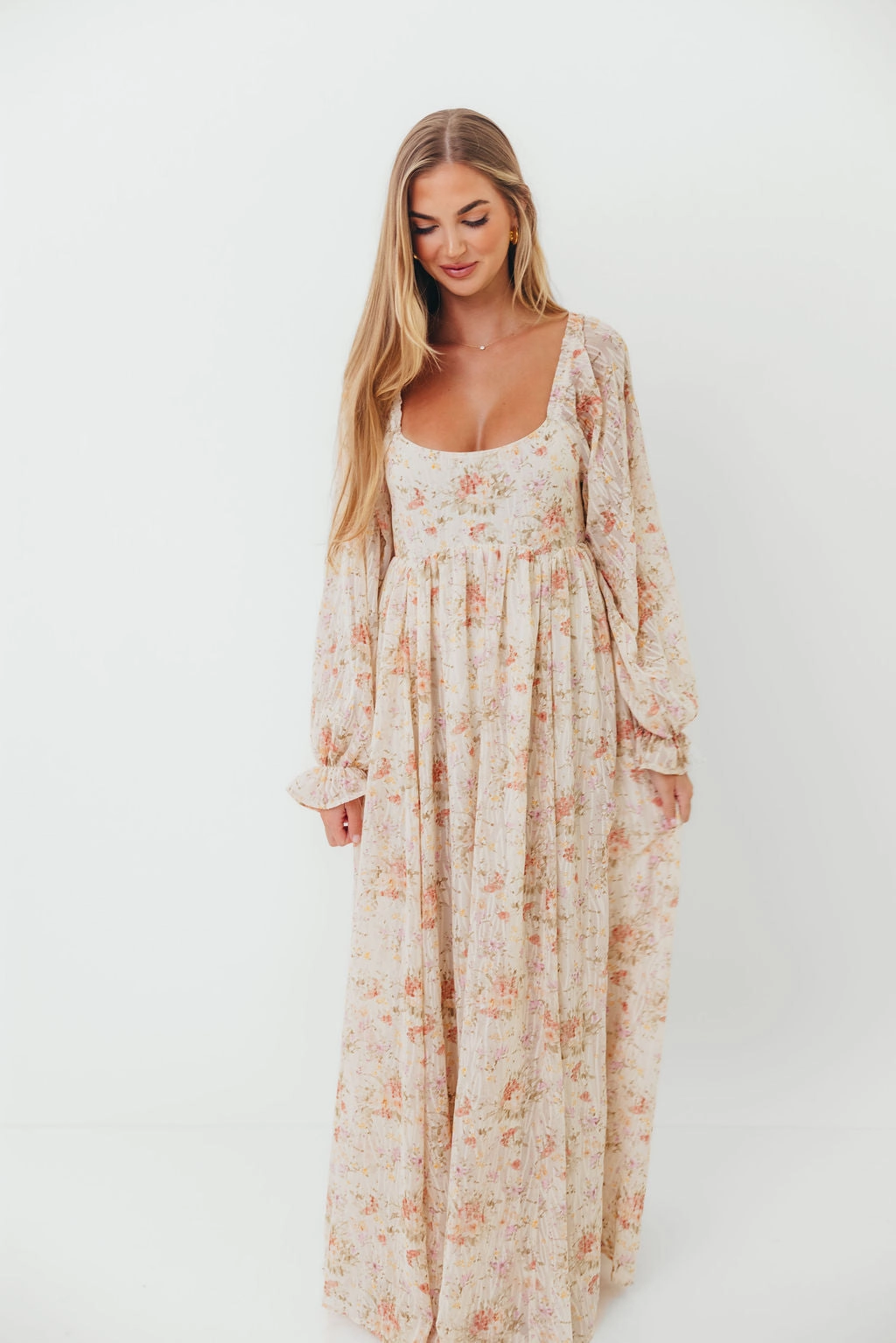 Year Rounder Rosey Woven Floral Print Empire Maxi Dress in Cream Multi - Bump Friendly