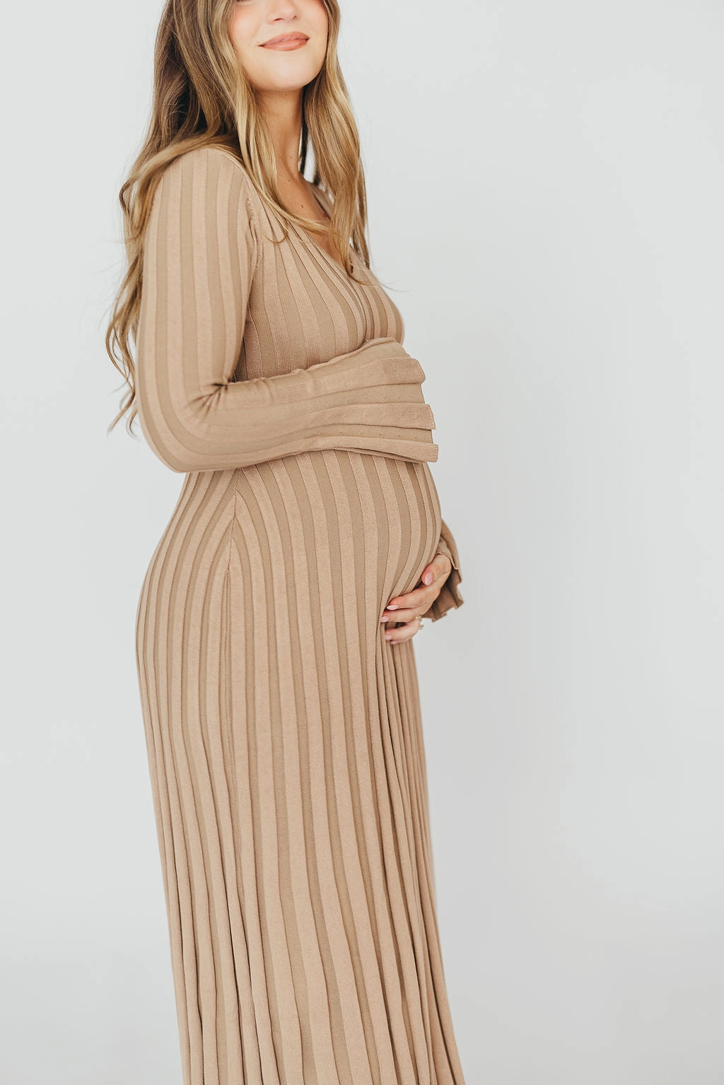 Airy Comfort Hadley Long Sleeve V-Neck Knit Maxi Dress in Espresso