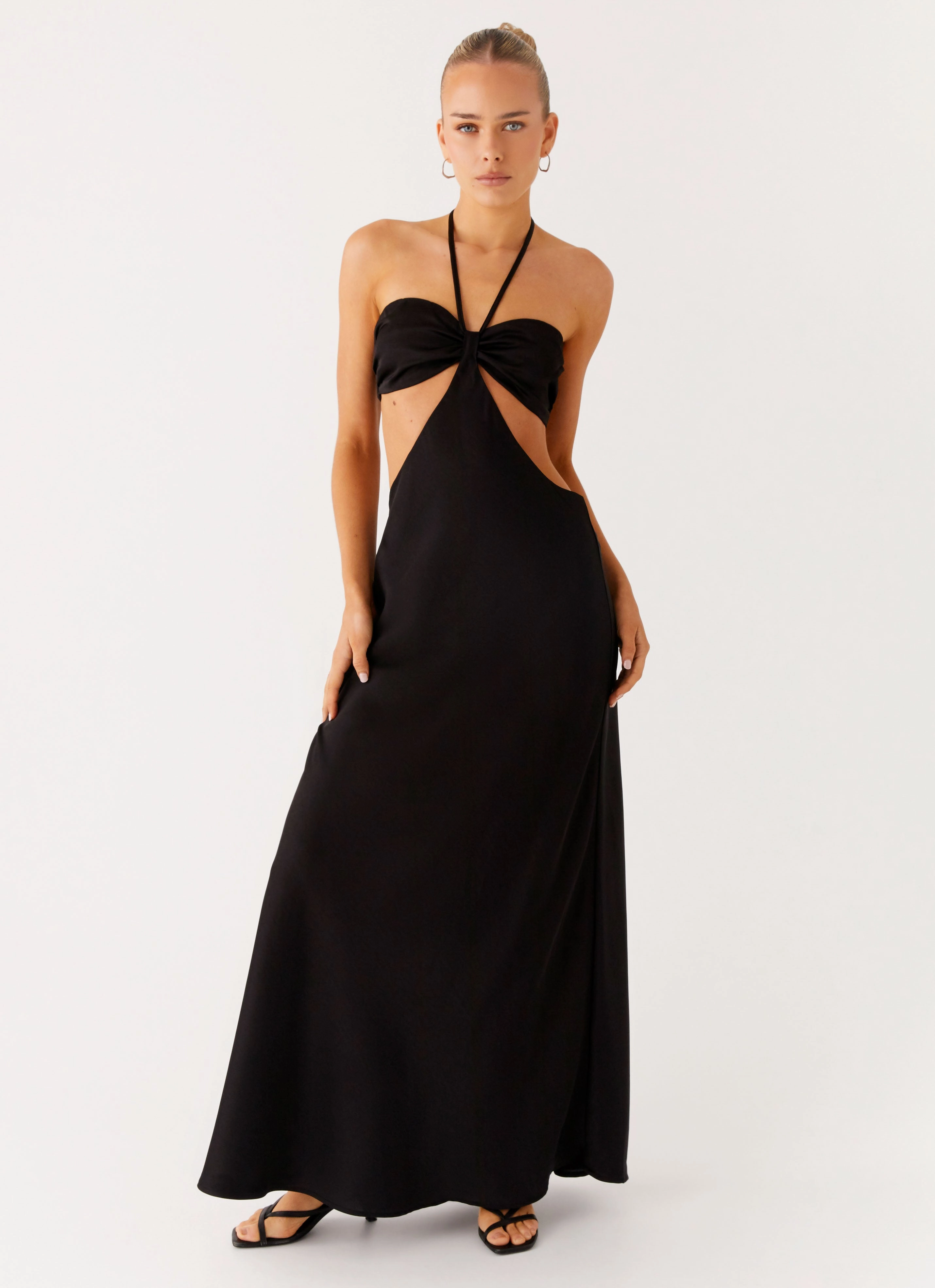 Sweetheart Cut Out Maxi Dress - Black Stylish and Comfortable
