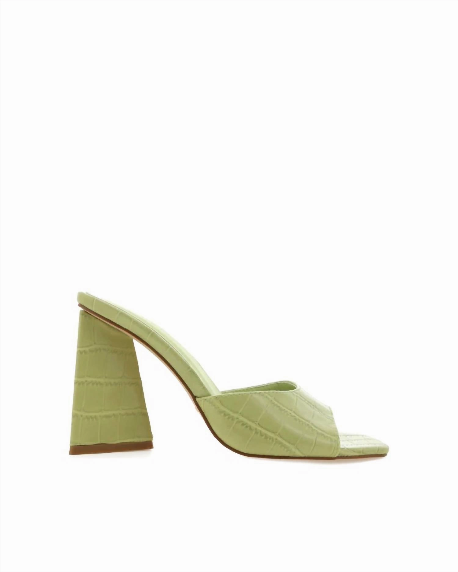 Elastic Cuff Women's Quinn Mule In Apple Croc