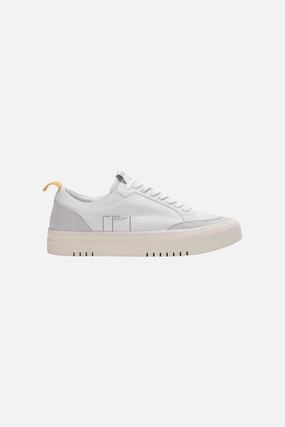 Oncept London Sneakers in White Cool Interior Rocker Sole Tech