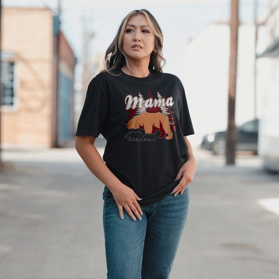 Versatile Top Modern Layer Women's Mama Bear Boyfriend Fit T-Shirt - Black